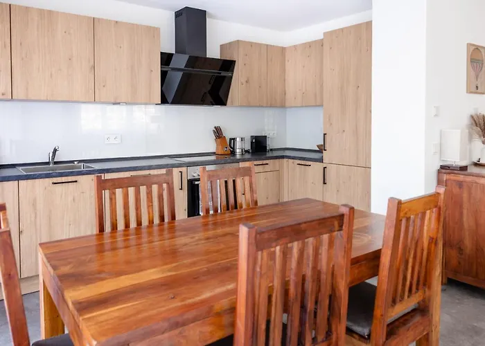 Ferienwohnung'akazie' Mit Terrasse Auf Dem Bodanrueck * Radolfzell am Bodensee