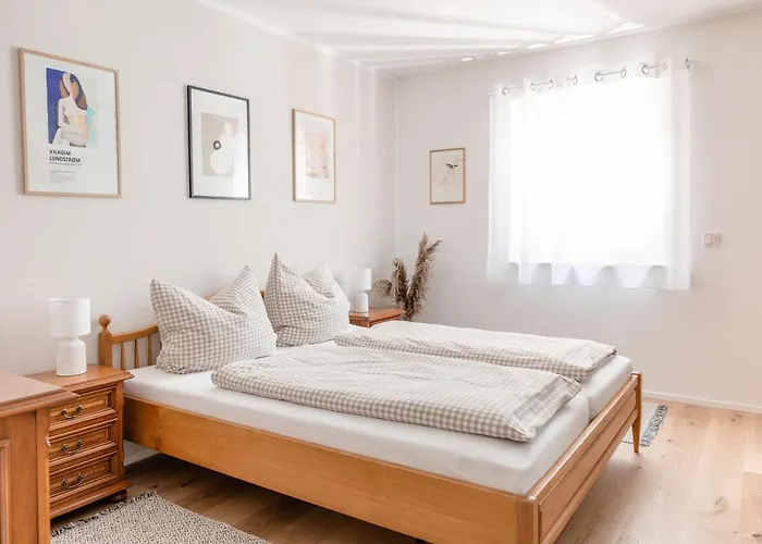 Ferienwohnung'akazie' Mit Terrasse Auf Dem Bodanrueck Appartement Radolfzell am Bodensee